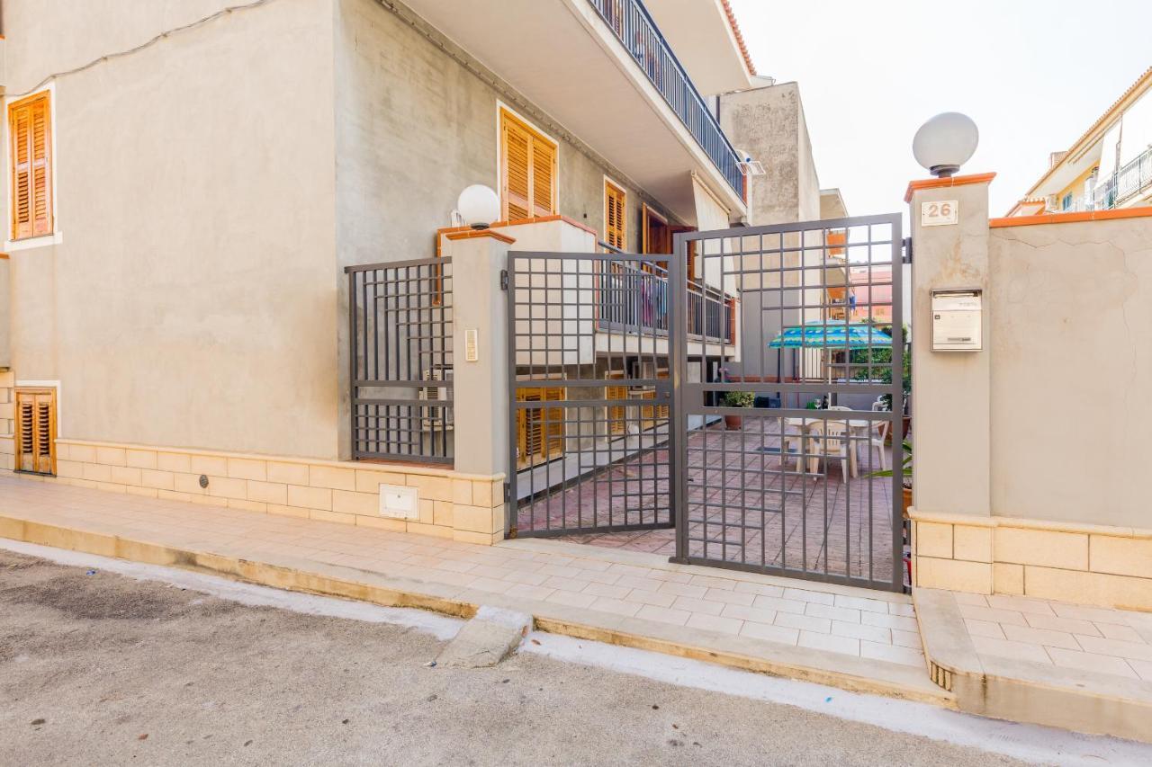 אבולה Anna'S House Near The Sandy Beach And With Wifi מראה חיצוני תמונה