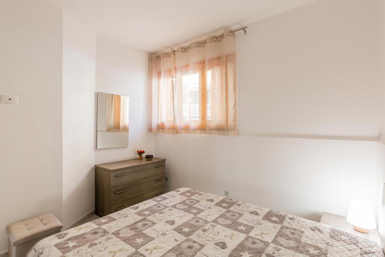 אבולה Anna'S House Near The Sandy Beach And With Wifi מראה חיצוני תמונה